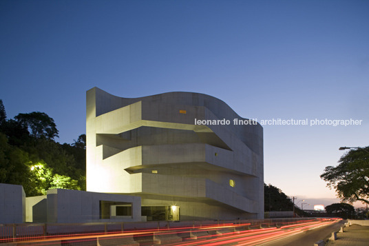 fundação iberê camargo alvaro siza