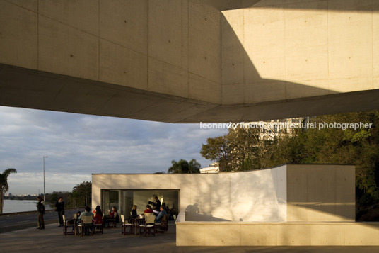 fundação iberê camargo alvaro siza