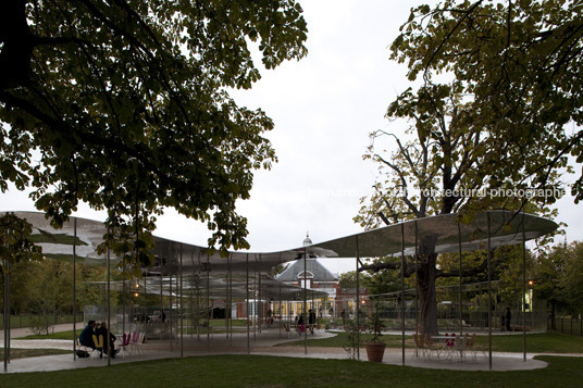 serpentine pavilion 2009 sanaa