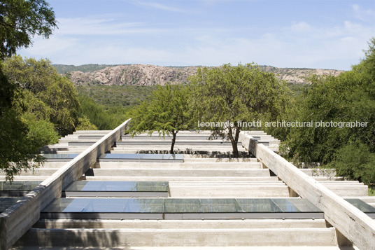 farm pavilion bertolino+barrado