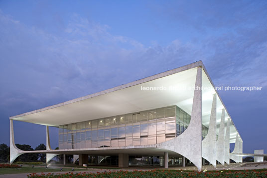 palácio do planalto oscar niemeyer