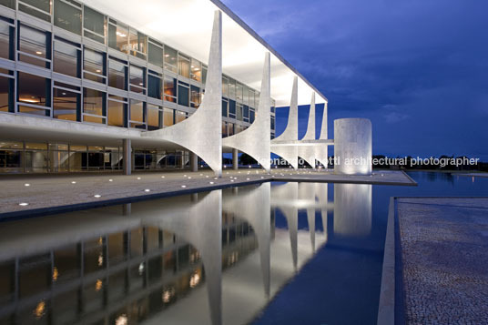 palácio do planalto oscar niemeyer