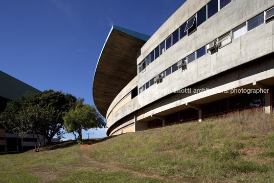 serra dourada stadium paulo mendes da rocha