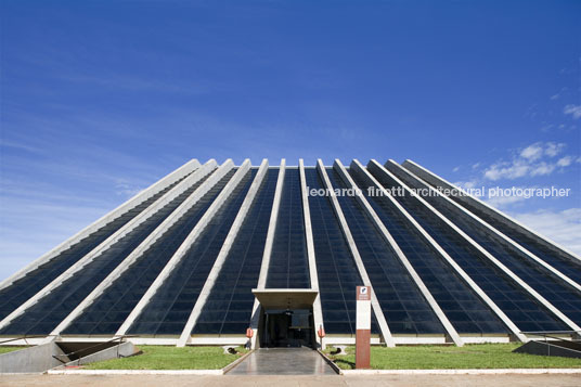 teatro nacional oscar niemeyer