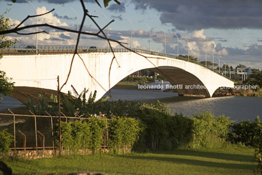 costa e silva bridge oscar niemeyer