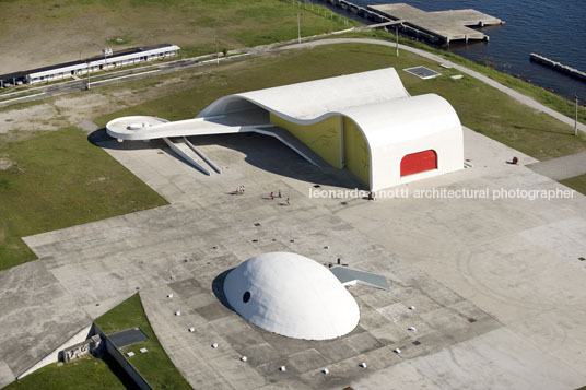 teatro popular - caminho niemeyer oscar niemeyer