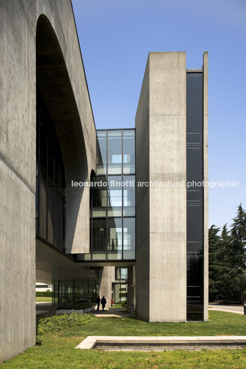 fata headquarters oscar niemeyer