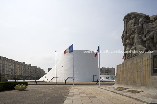 le volcan oscar niemeyer