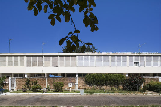 h-20 officers and teachers residences at ita oscar niemeyer