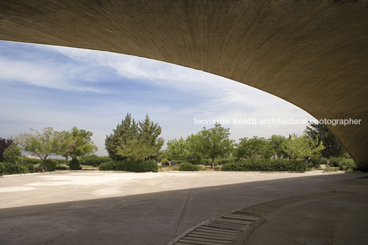 mentouri university oscar niemeyer