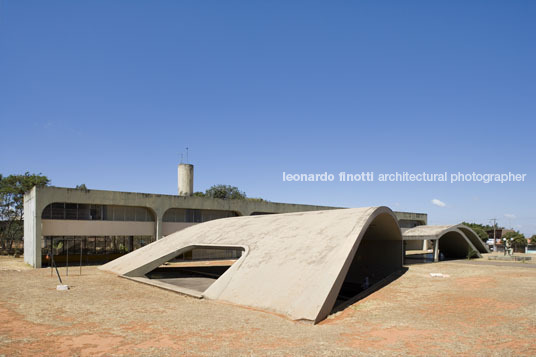 house of amateur theatre oscar niemeyer