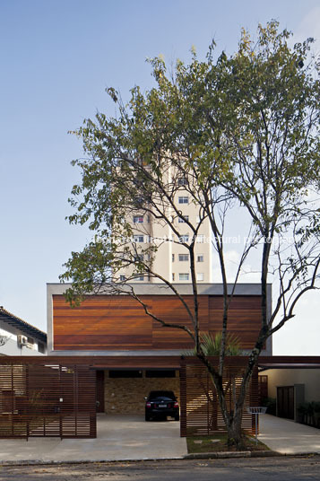 house in vila madalena mônica drucker