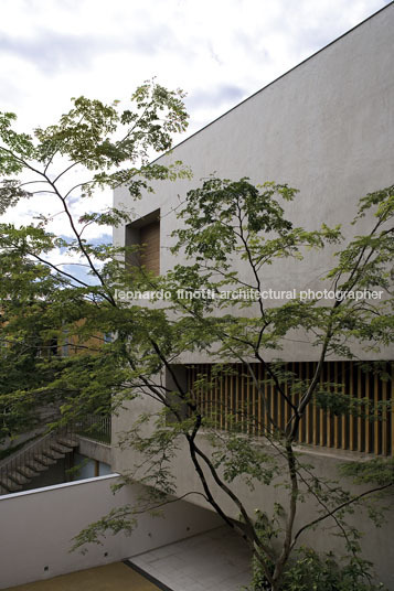 casa morumbi isay weinfeld