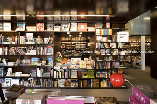 livraria da vila - cidade jardim isay weinfeld