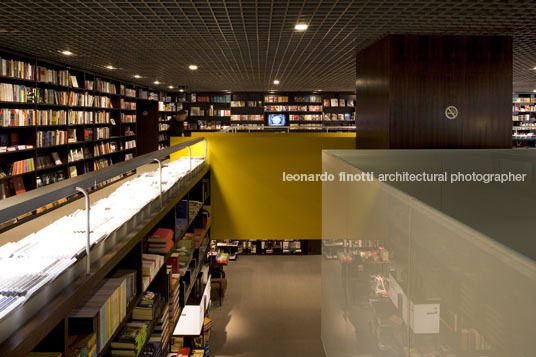 livraria da vila - cidade jardim isay weinfeld