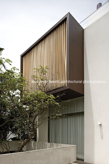 casa vertical isay weinfeld