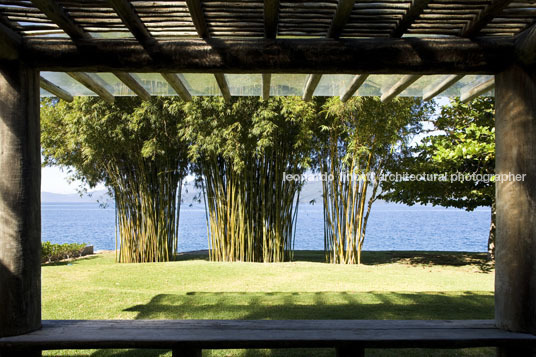 casa ar - frade bernardes+jacobsen