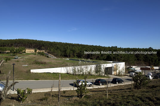 maintenance building in bom sucesso nuno graça moura