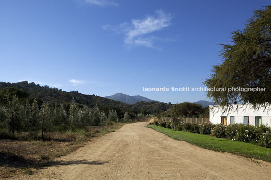 irrigation manager´s house at fundo izaro martin hurtado