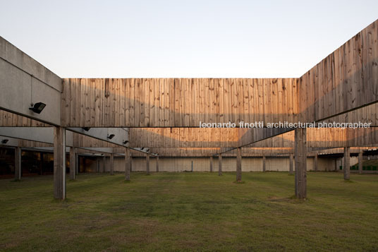 shooting center bcmf arquitetos