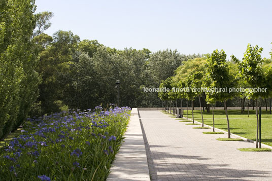 micaela bastidas park at puerto madero sebastian vila