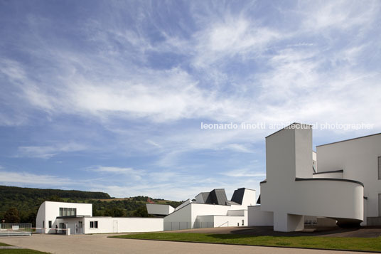 vitra design museum and furniture factory frank o. gehry