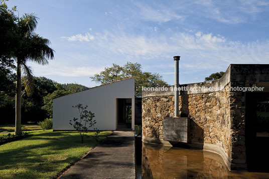 fazenda da cava paulo mendes da rocha