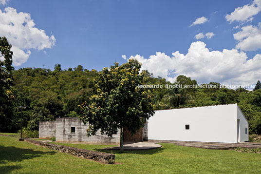 fazenda da cava paulo mendes da rocha