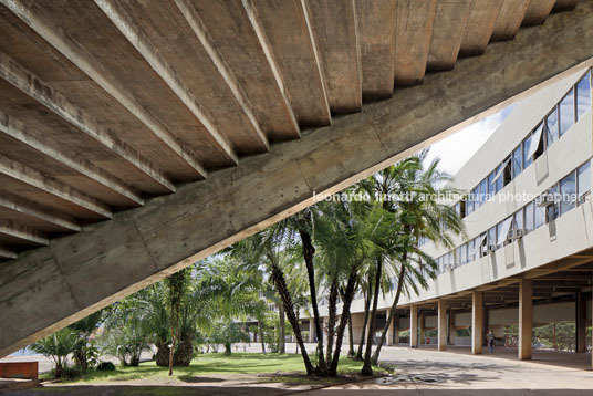 serra dourada stadium paulo mendes da rocha