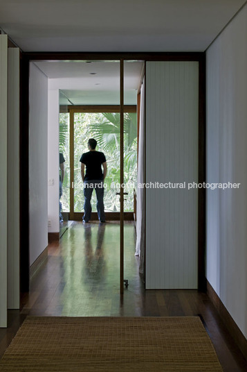 casa amb - taguaíba bernardes+jacobsen