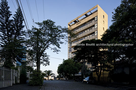 edifício jaraguá paulo mendes da rocha