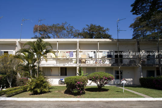 h-10 officers residences at ita oscar niemeyer