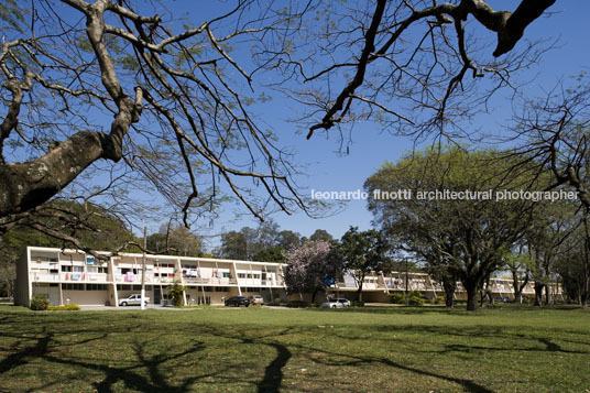 h-10 officers residences at ita oscar niemeyer