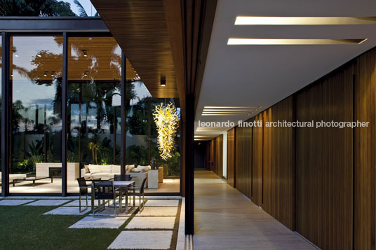 casa db bernardes+jacobsen