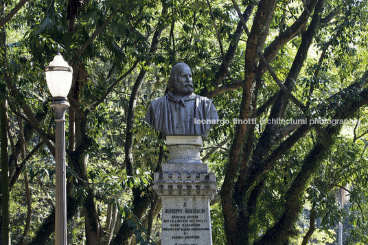 parque da luz several authors