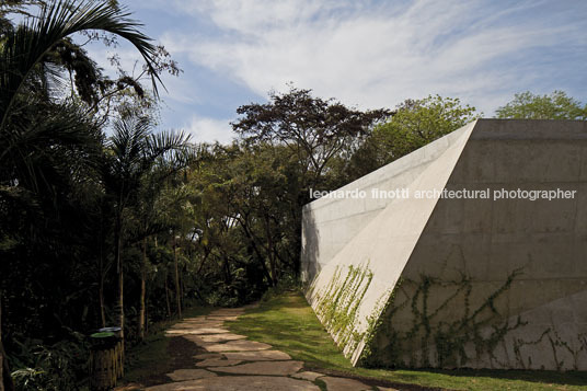 galeria lygia pape - inhotim rizoma arquitetos