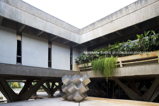 l'ambasciata d'italia pier luigi nervi