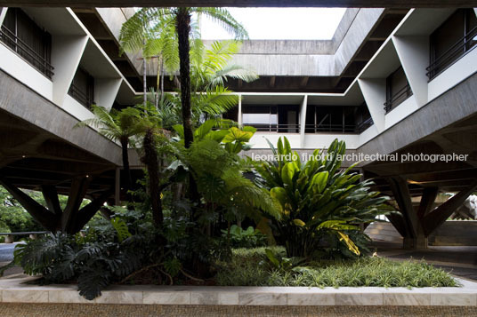 l'ambasciata d'italia pier luigi nervi