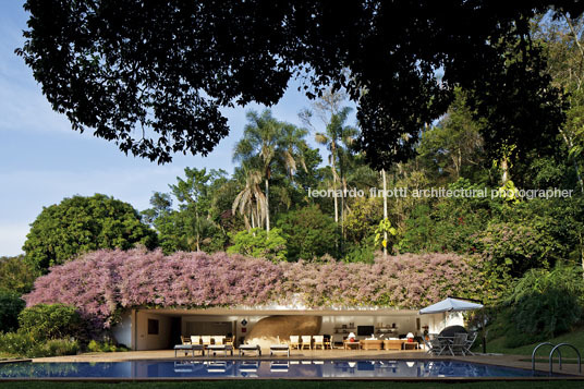 fazenda 3 pedras - pavilhão isay weinfeld