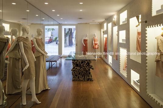 martha medeiros store play arquitetura