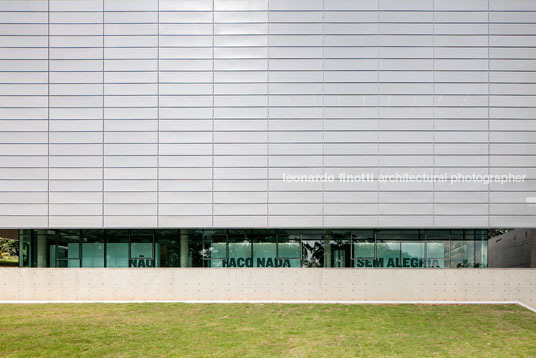 biblioteca brasiliana usp rodrigo mindlin loeb