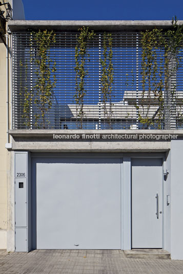 house in punta carretas oreggioni+prieto