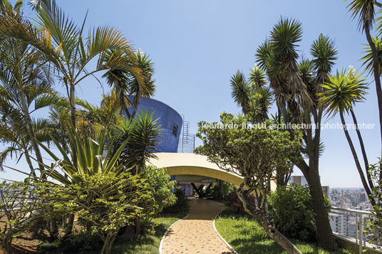 edifício bretagne artacho jurado