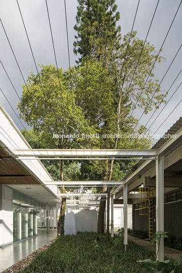 bayer eco pavilion loeb capote