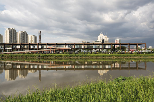 estação santo amaro joão walter toscano