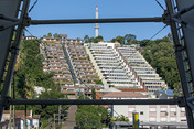 edificio encosta do poente