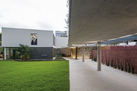 cdpp casa ibiá reinach mendonça