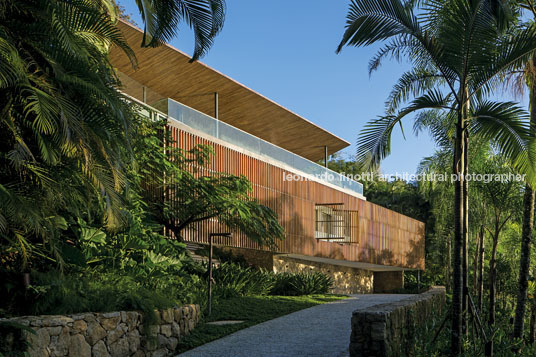 casa delta - são pedro bernardes arquitetura