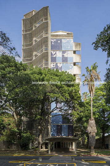 caracas snapshots several architects