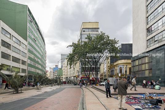 bogotá snapshots several architects